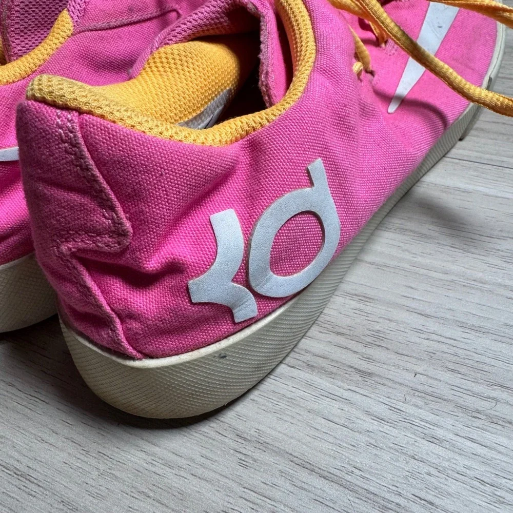Nike Suketo 2 Canvas GS KD Youth 6.5Y Pink Yellow Low Top Sneaker 642085-618